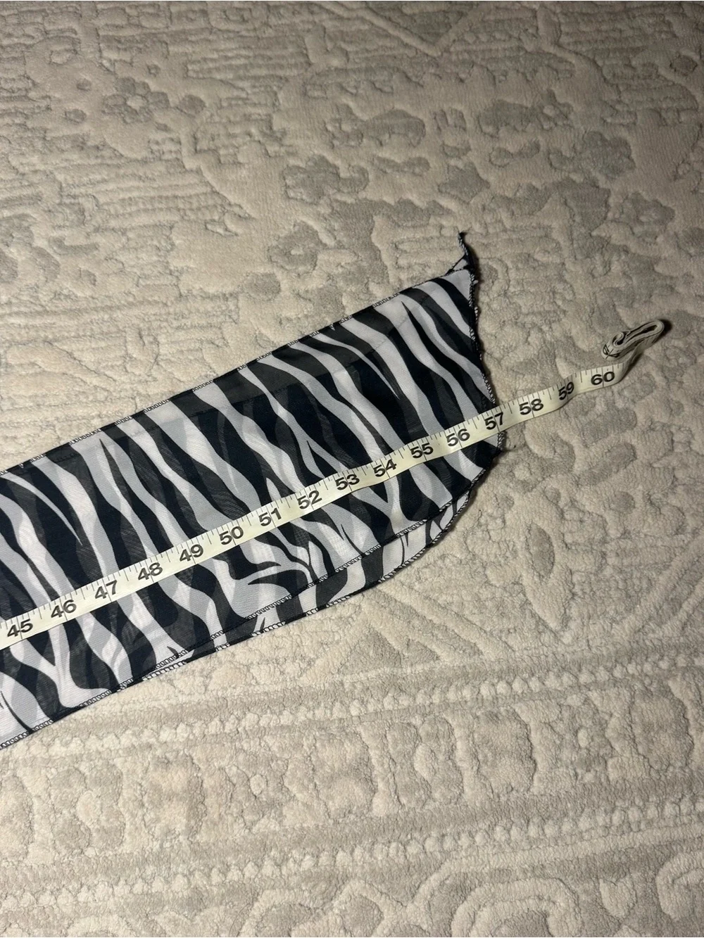 Vintage Y2K white and black zebra print scarf belt ☮️